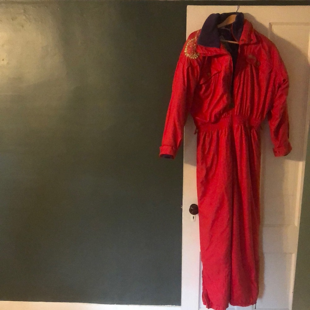 Super fun vintage ski suit